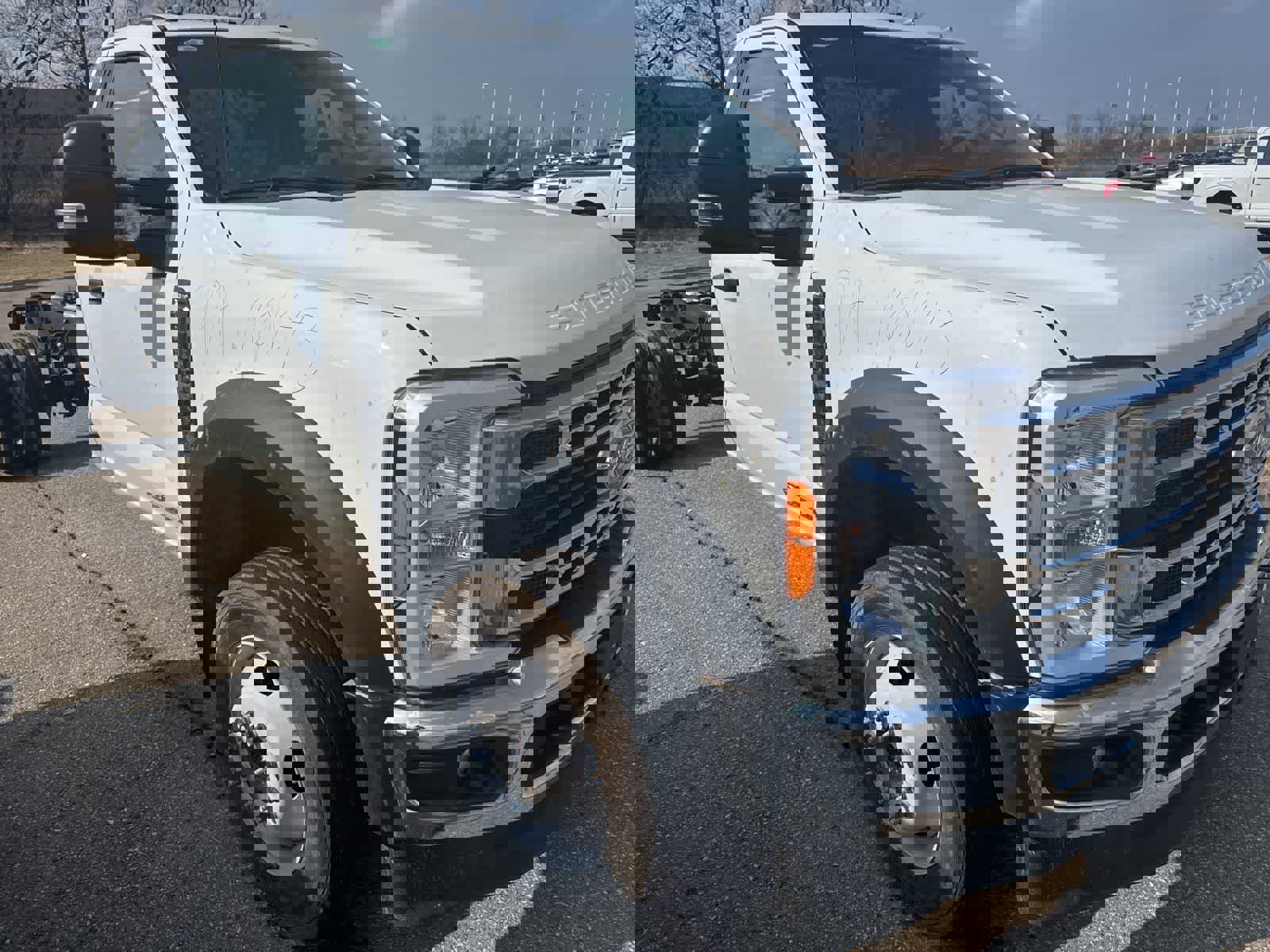 New 2023 Ford F450 XLT w/ XLT Value Package image 15