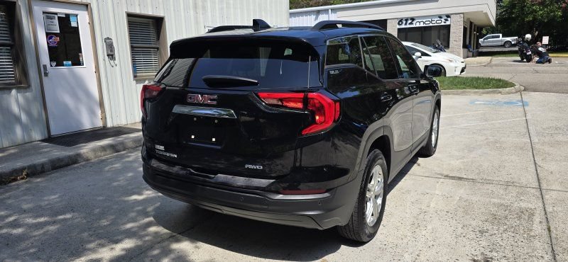 Used 2019 GMC Terrain SLE w/ Driver Convenience Package AWD/4WD image 5