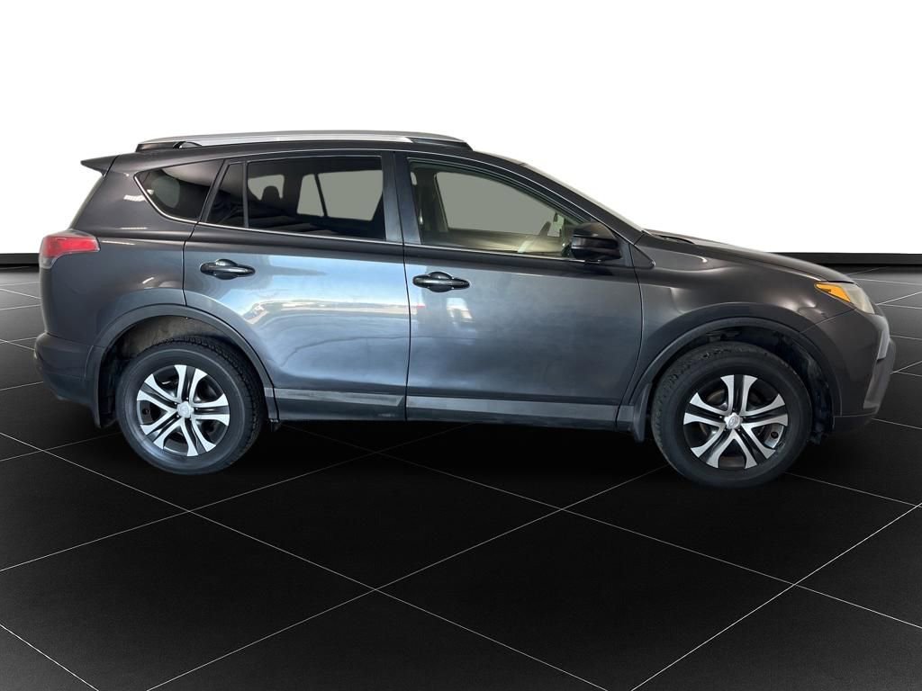 Used 2016 Toyota RAV4 LE AWD/4WD image 6