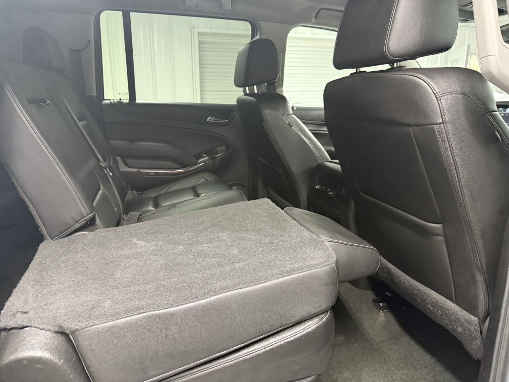Used 2018 Chevrolet Suburban LT image 35