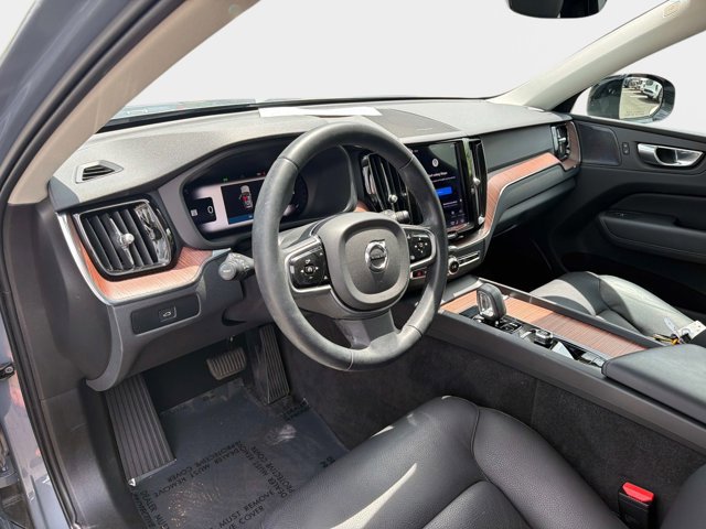 Used 2023 Volvo XC60 B5 Plus w/ Climate Package FWD image 18