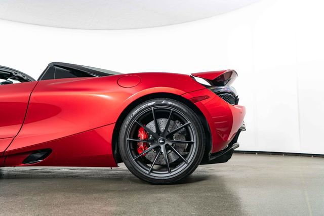 Used 2021 McLaren 720S Performance RWD image 13