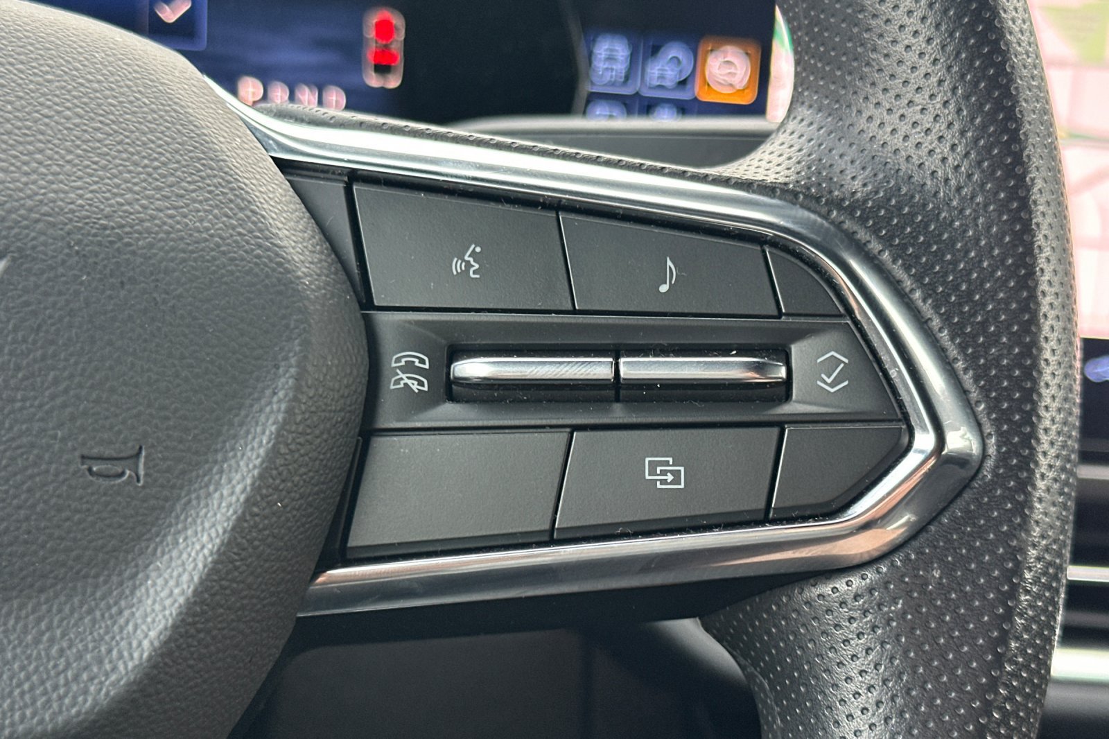 Used 2025 Chevrolet Equinox EV LT FWD image 35