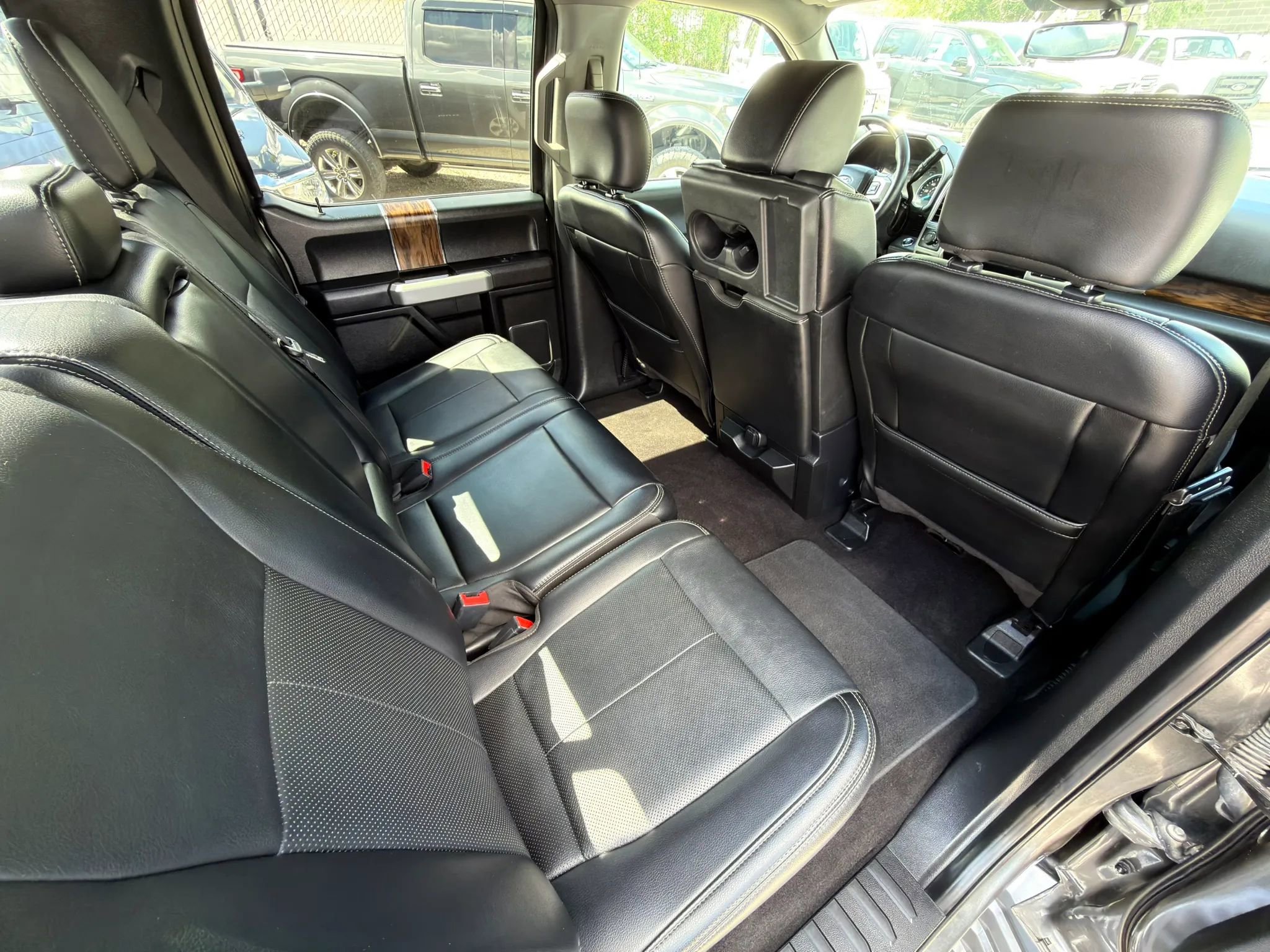 Used 2019 Ford F150 Lariat w/ Trailer Tow Package AWD/4WD image 11