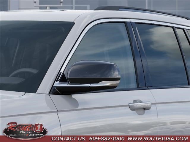 New 2026 Jeep Grand Cherokee Limited w/ MOPAR Finishing Package AWD/4WD image 13
