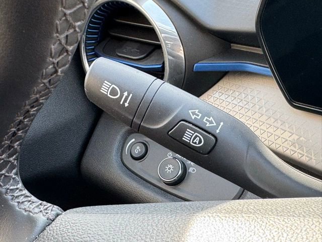 Certified 2024 Chevrolet Trax LT w/ Driver Confidence Package image 26