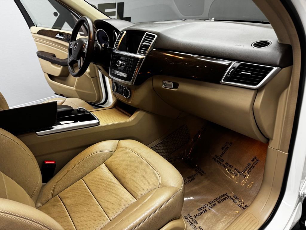 Used 2015 Mercedes-Benz ML 350 4MATIC image 54