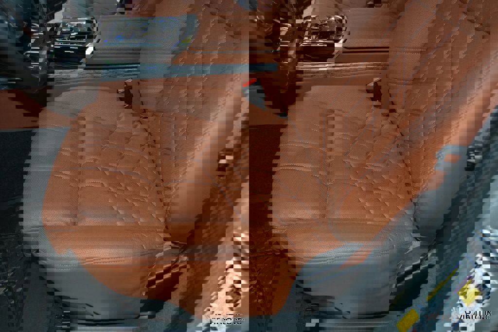 Used 2024 BMW i7 eDrive50 image 17