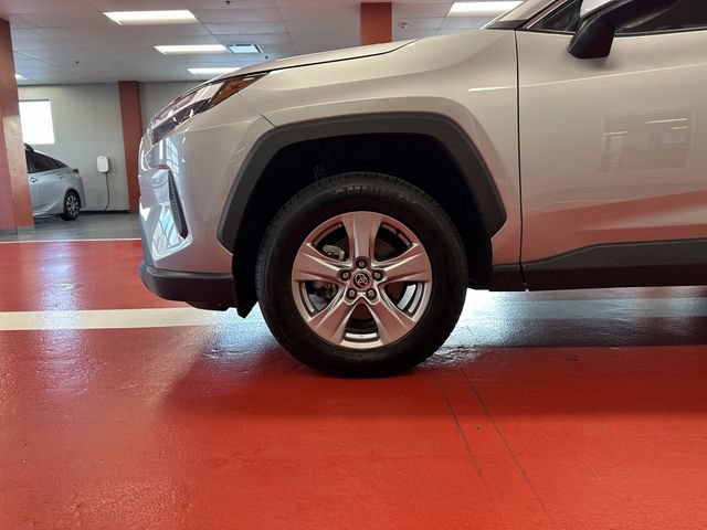 Certified 2025 Toyota RAV4 XLE FWD image 28