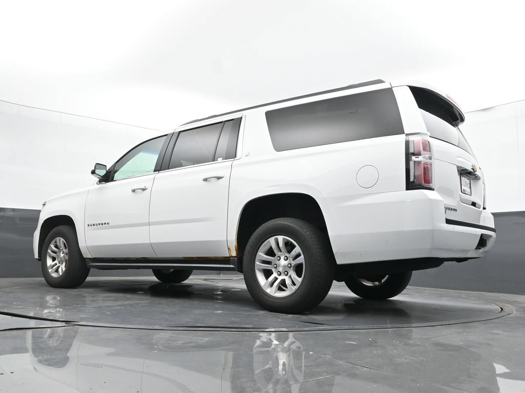 Used 2017 Chevrolet Suburban LT AWD/4WD image 28