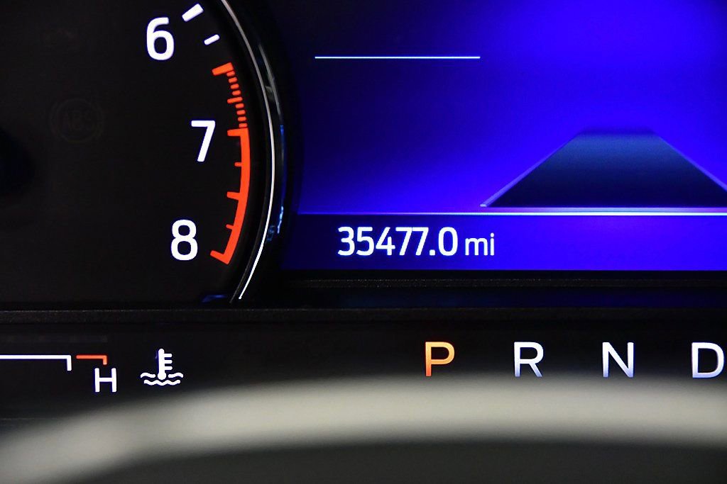 Used 2022 Ford Explorer XLT image 18