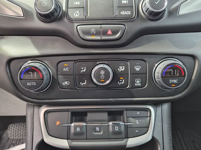 Used 2023 GMC Terrain SLT w/ LPO, Floor Liner Package FWD image 29