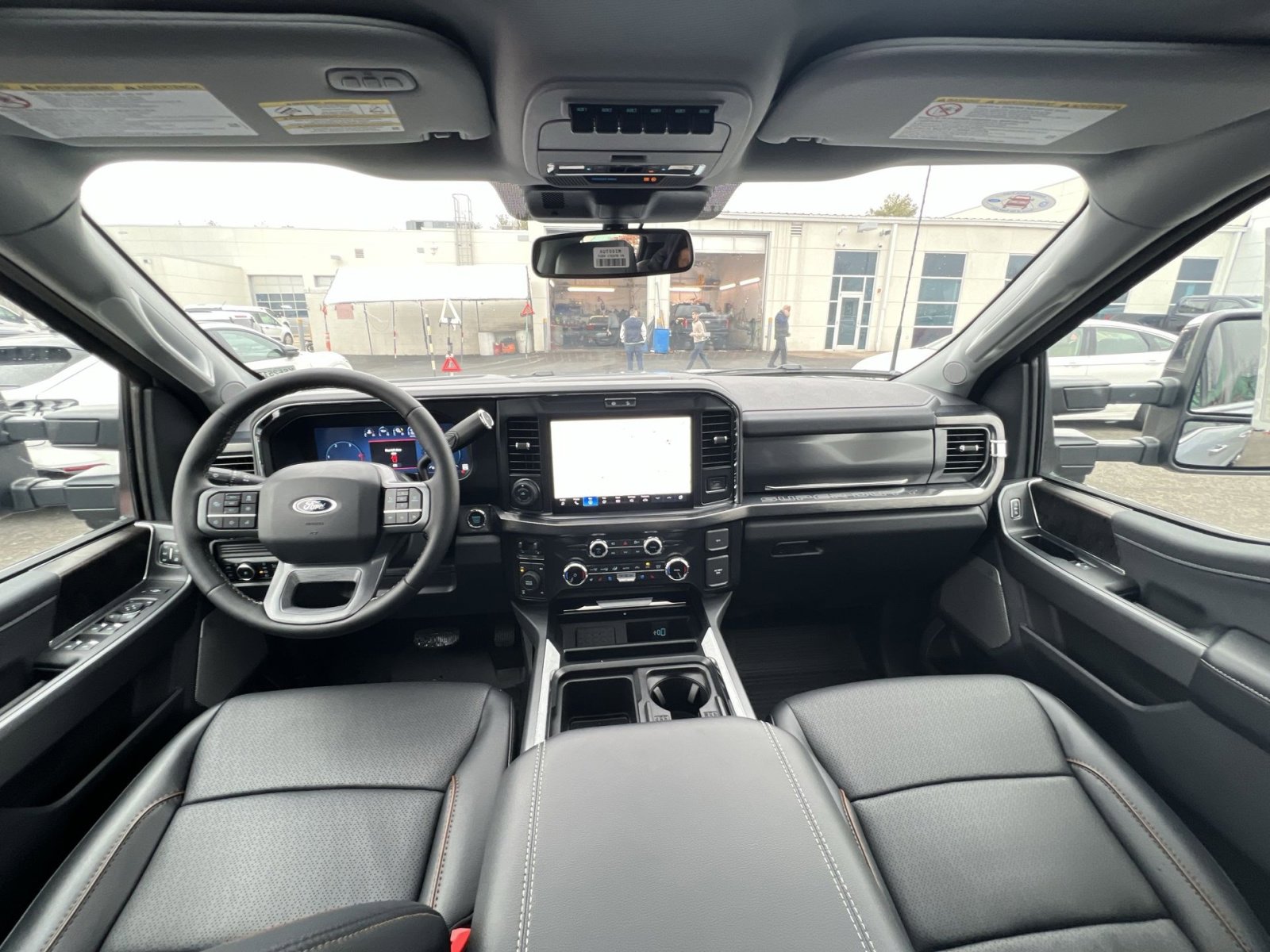 New 2025 Ford F350 Lariat w/ Lariat Ultimate Package image 23