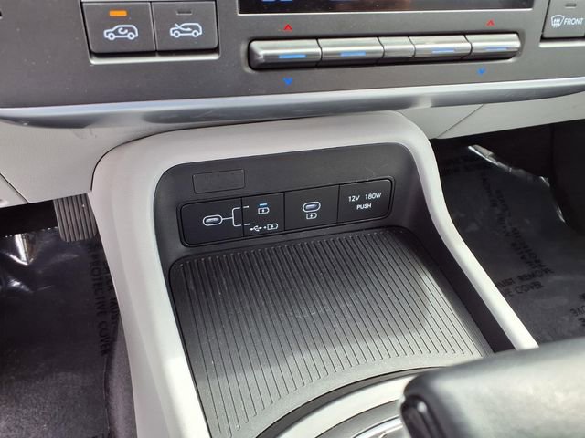 Certified 2025 Hyundai Kona SEL FWD image 24