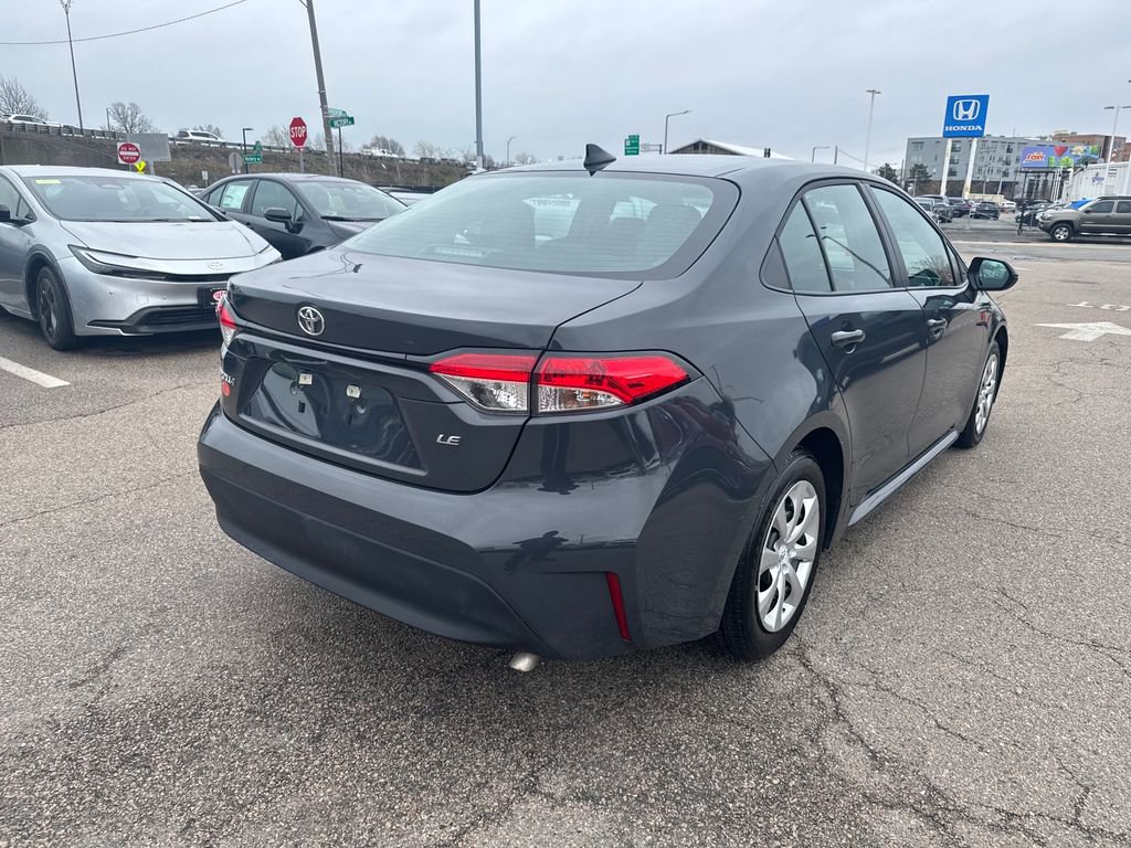 Used 2025 Toyota Corolla LE FWD image 7