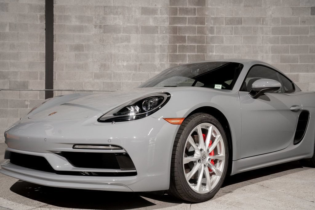 Used 2025 Porsche 718 Cayman S RWD image 39