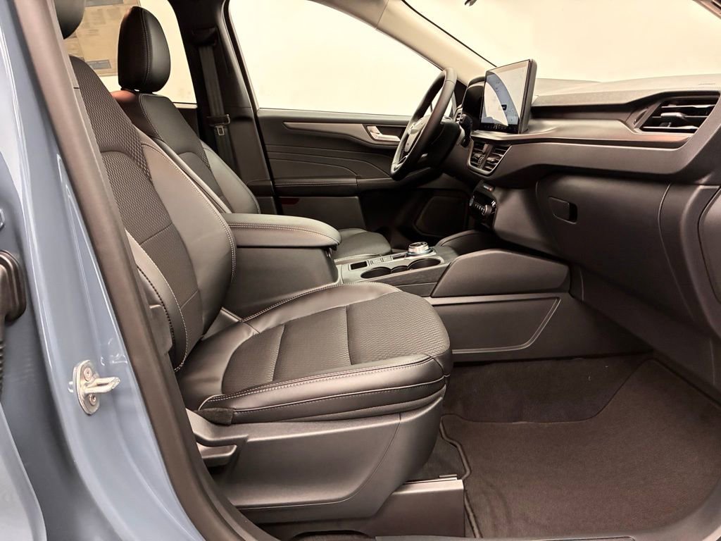 New 2026 Ford Escape SE image 29