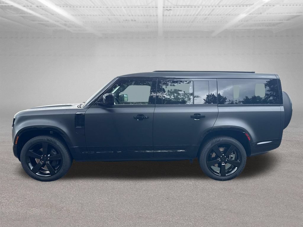 New 2026 Land Rover Defender 130 X-Dynamic SE AWD/4WD image 2