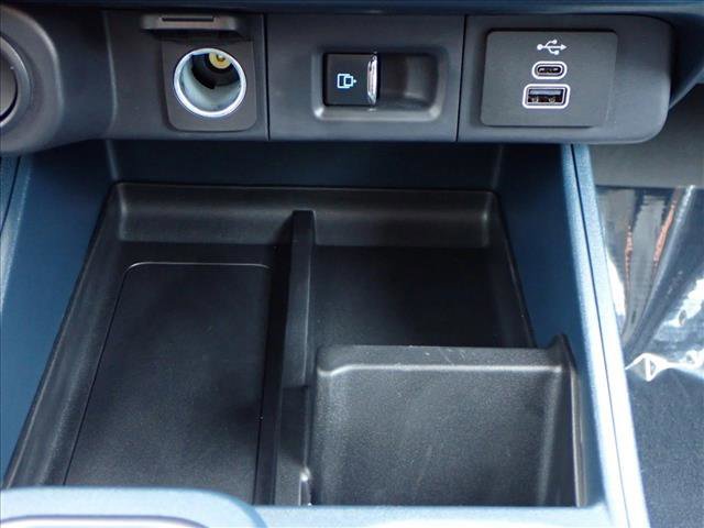 New 2026 Ford Maverick Lariat w/ Black Appearance Package image 21