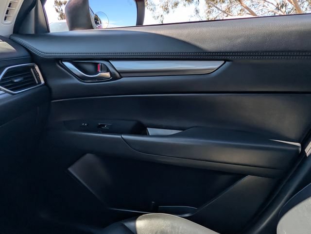 Used 2021 MAZDA CX-5 Touring FWD image 21