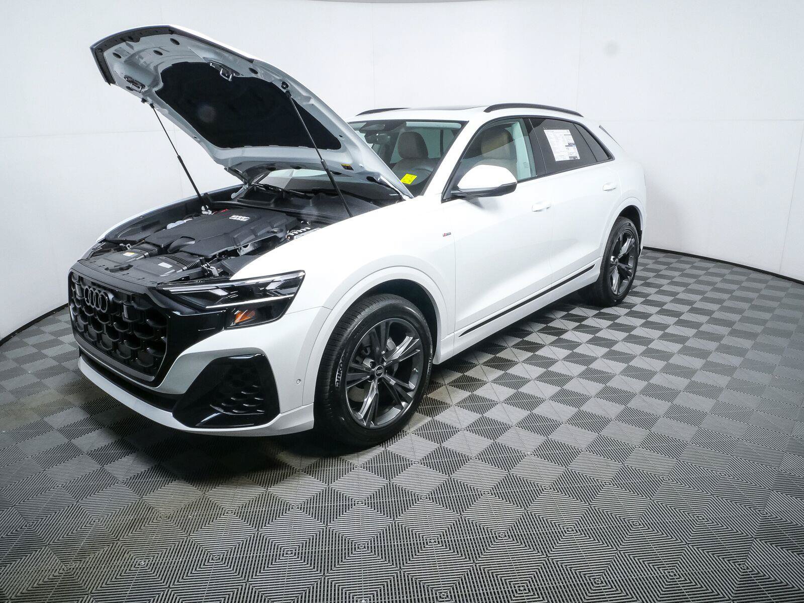 New 2027 Audi Q8 Premium AWD/4WD image 33
