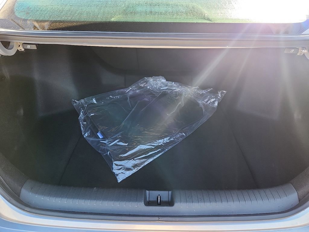 Certified 2025 Honda Accord SE image 17