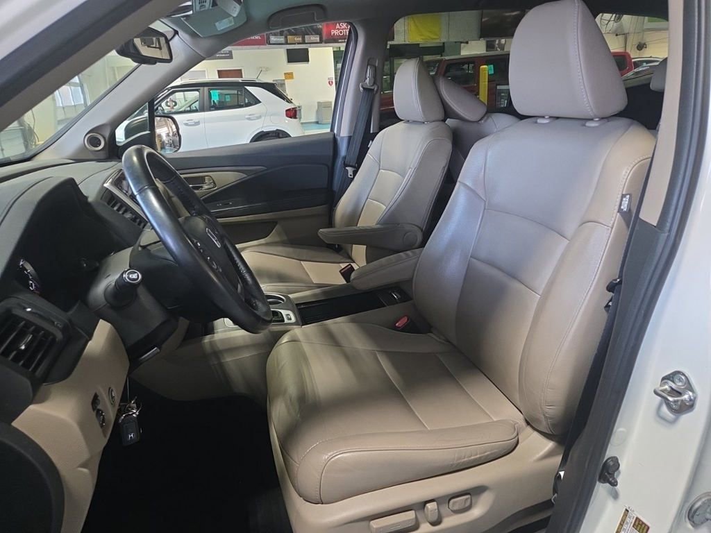Used 2017 Honda Pilot EX-L image 11
