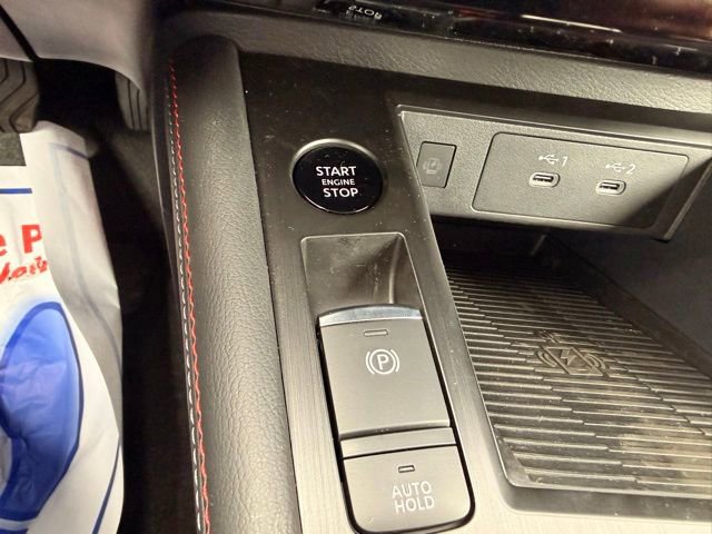 New 2026 Nissan Kicks SR w/ Cold Weather Package image 29