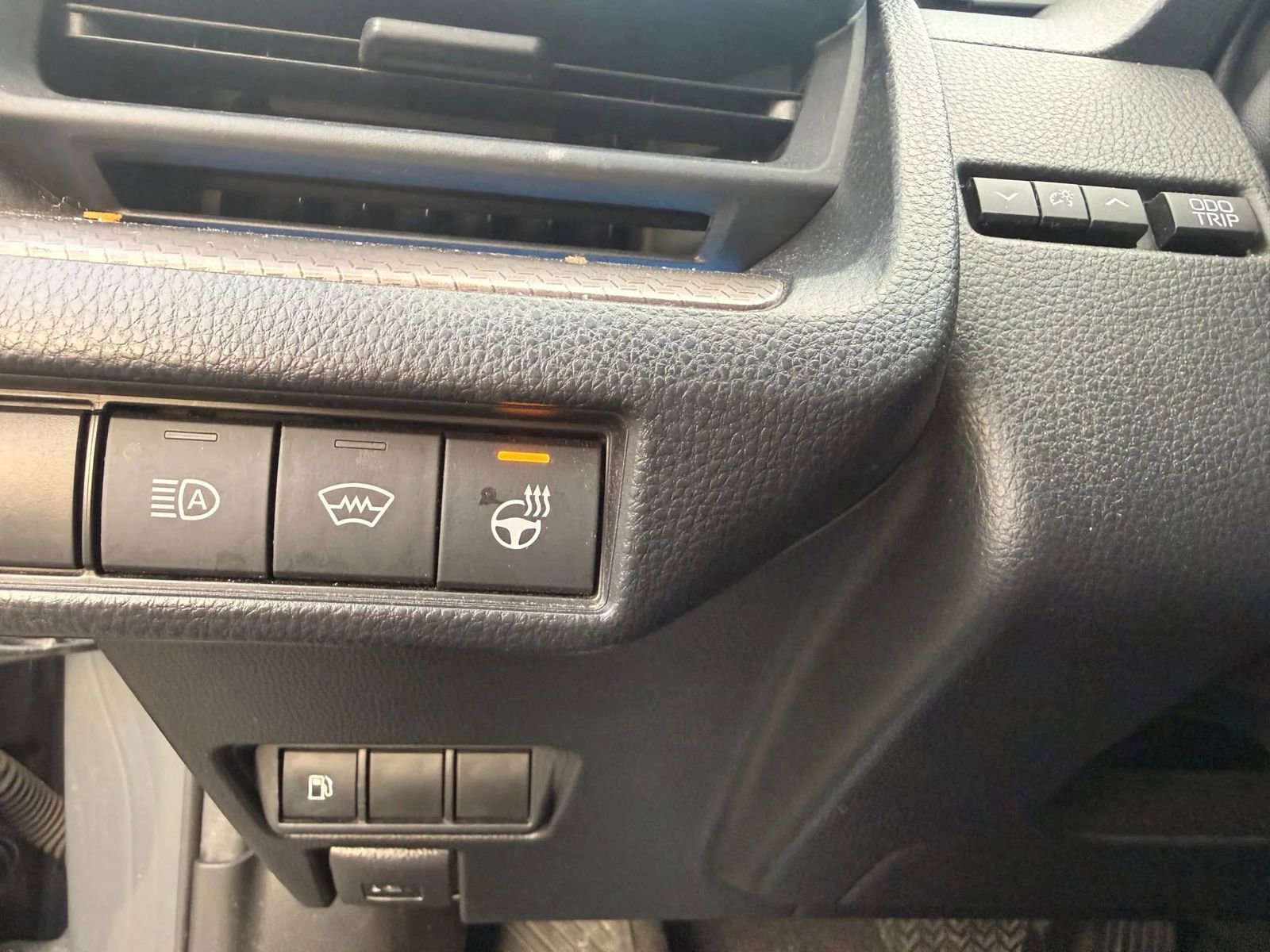 Used 2023 Toyota Prius XLE image 14