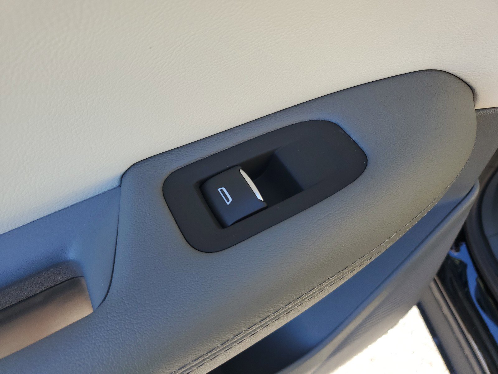 New 2025 Cadillac XT5 Premium Luxury w/ Technology Package image 13