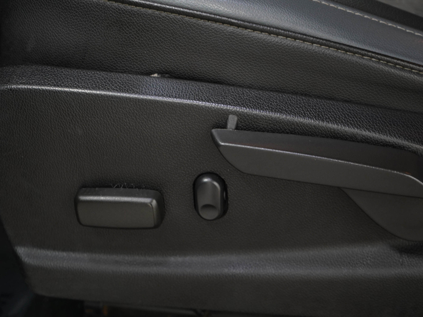 Used 2019 Chevrolet Colorado Z71 AWD/4WD image 25