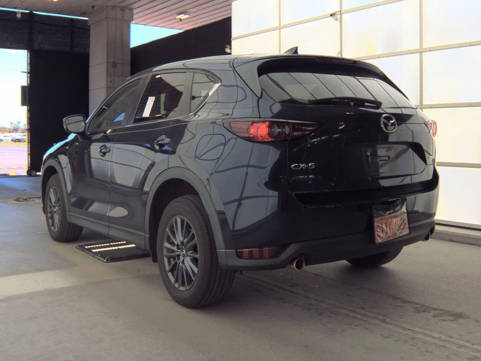 Used 2021 MAZDA CX-5 Touring w/ Touring Preferred SV Package FWD image 11