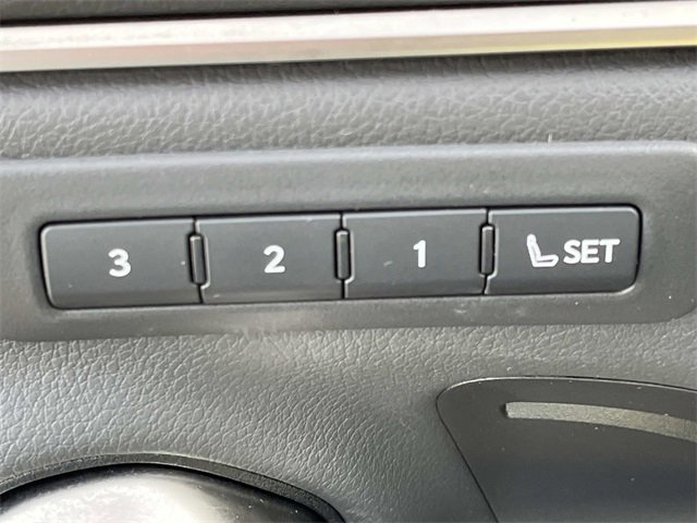 Used 2021 Lexus ES 350 Ultra Luxury w/ Accessory Package 2 image 30