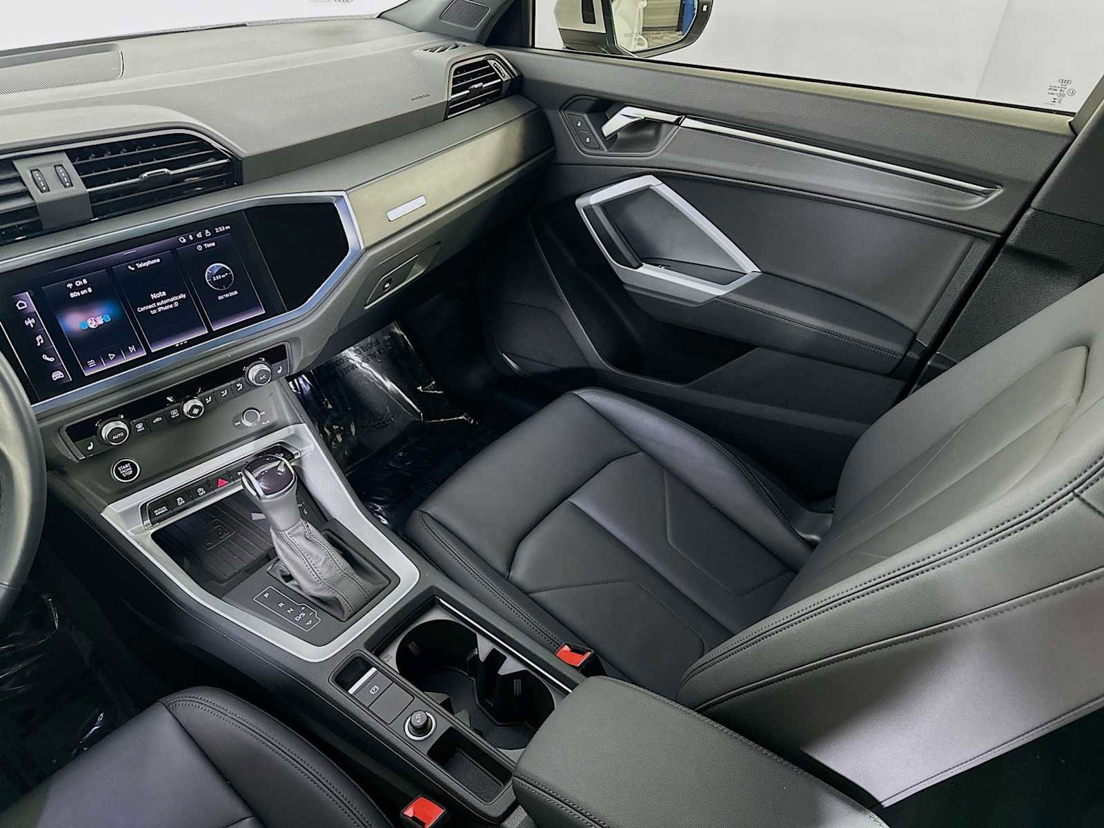 Certified 2024 Audi Q3 2.0T Premium w/ Convenience Package image 21