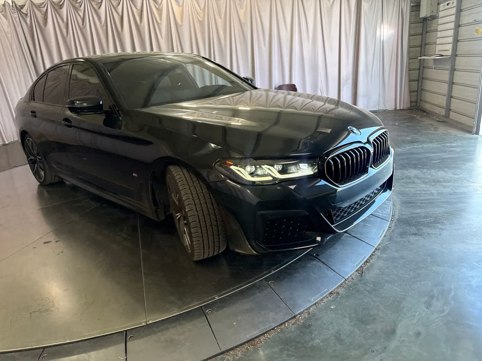 Used 2023 BMW M550i xDrive w/ Executive Package AWD/4WD image 3