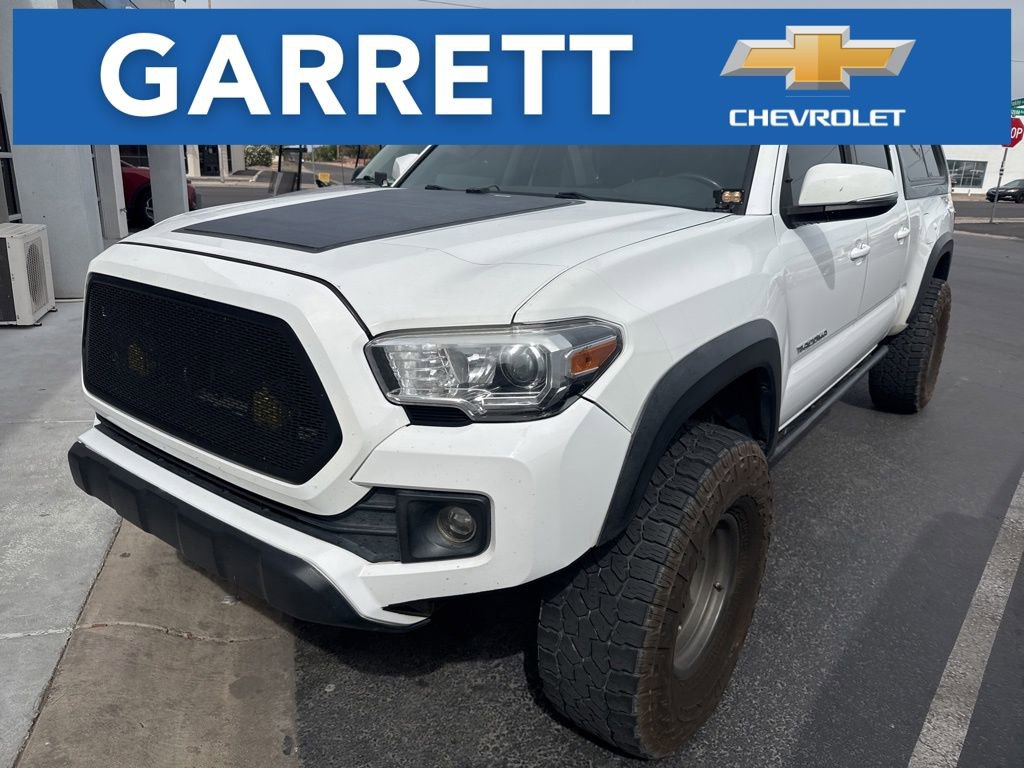 Used 2016 Toyota Tacoma TRD Off-Road AWD/4WD image 1