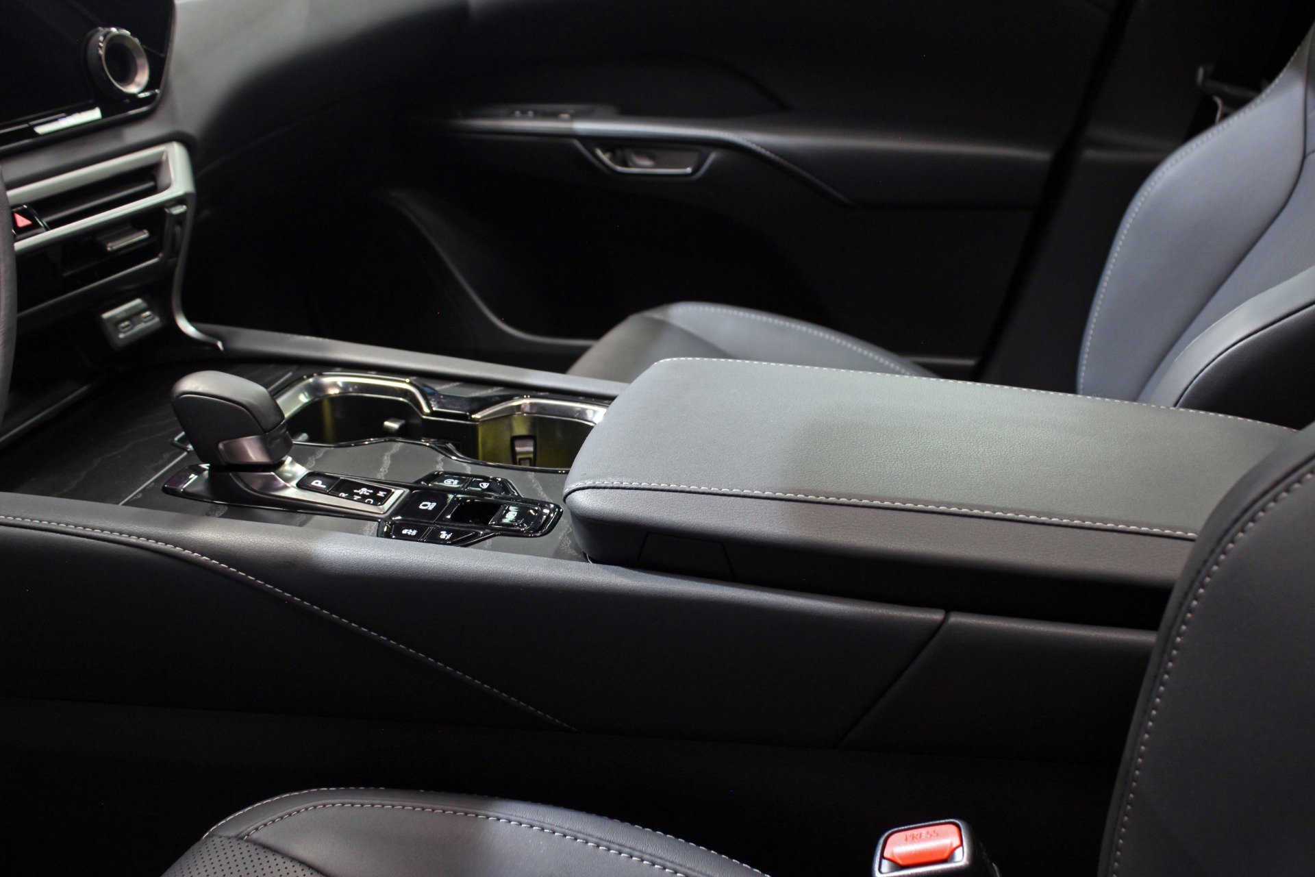 Used 2025 Lexus RX 350 F Sport w/ Convenience Package image 63