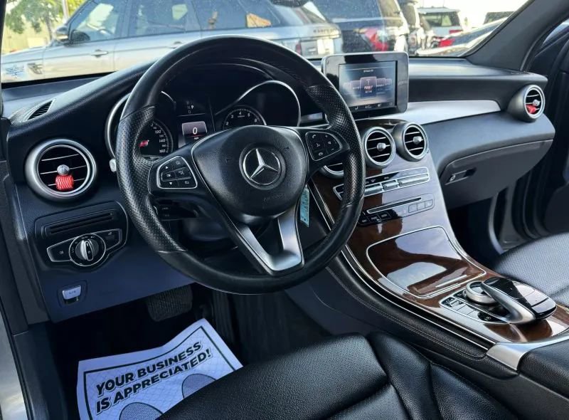Used 2017 Mercedes-Benz GLC 300 image 24