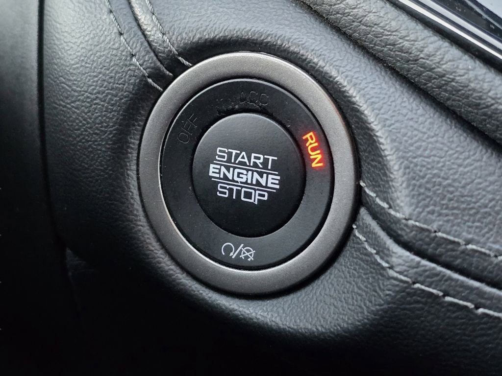 Used 2023 Dodge Durango SXT image 11