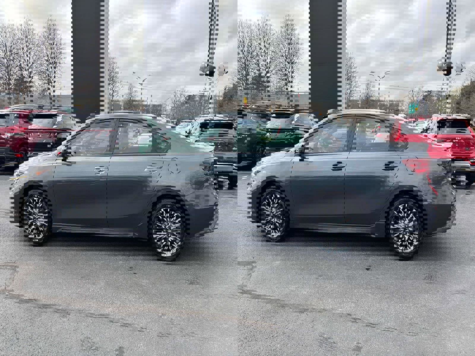 Used 2023 Kia Forte GT-Line image 2