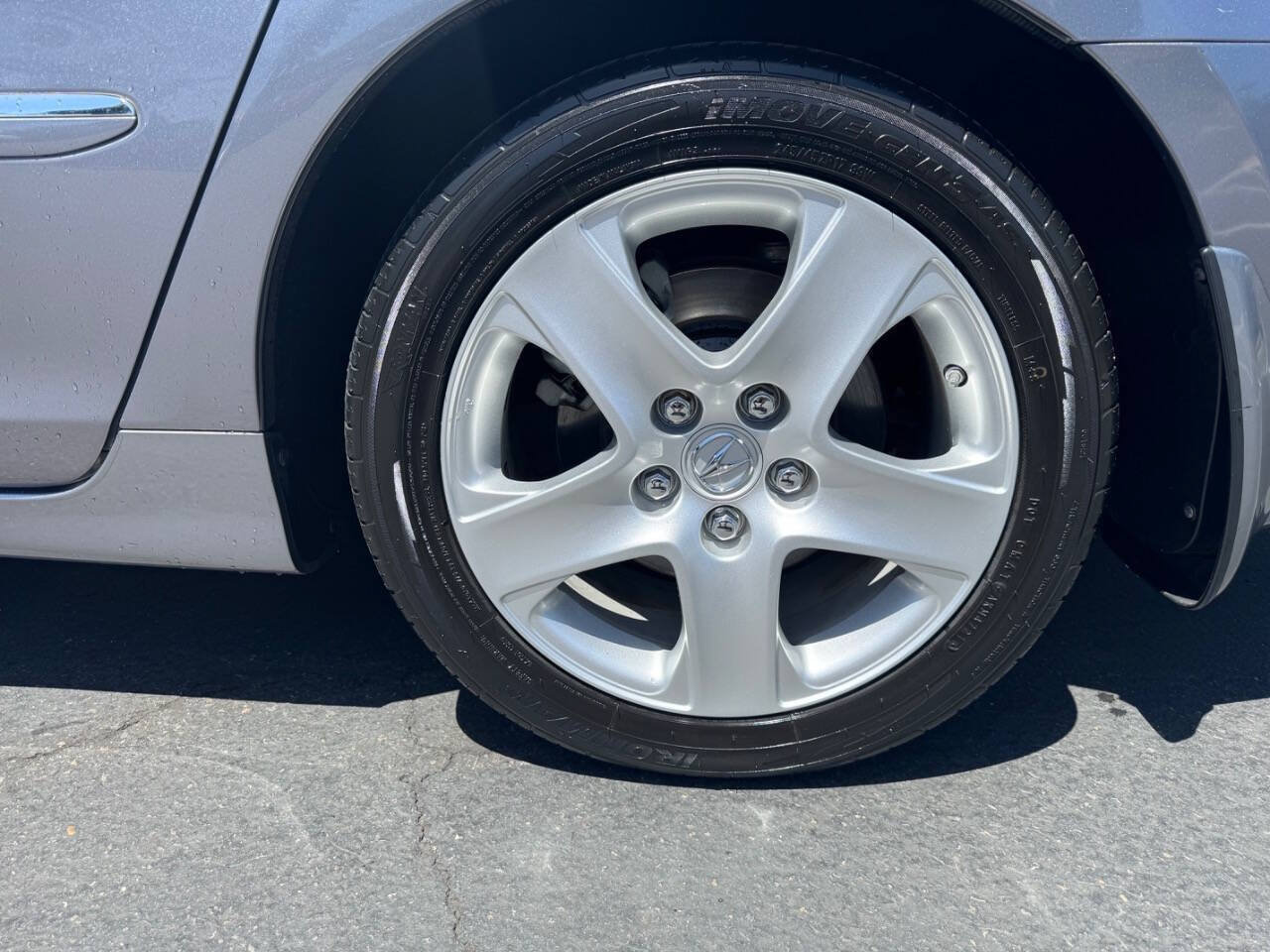 Used 2005 Acura RL AWD/4WD image 24