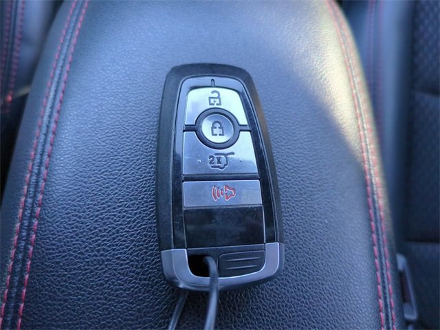 Used 2025 Ford Escape ST-Line image 27