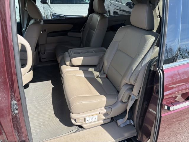 Used 2014 Honda Odyssey Touring image 9