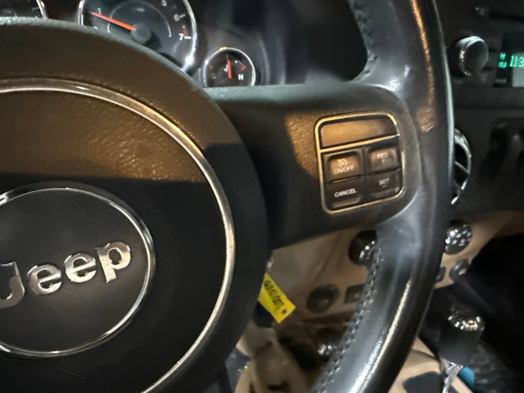 Used 2012 Jeep Wrangler Rubicon w/ PWR Convenience Group AWD/4WD image 20