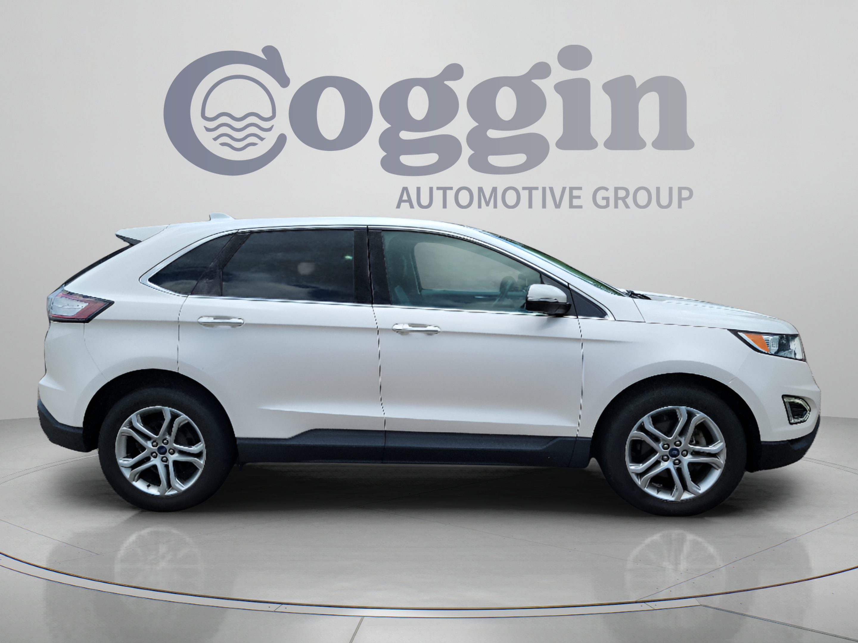 Used 2018 Ford Edge Titanium FWD image 6