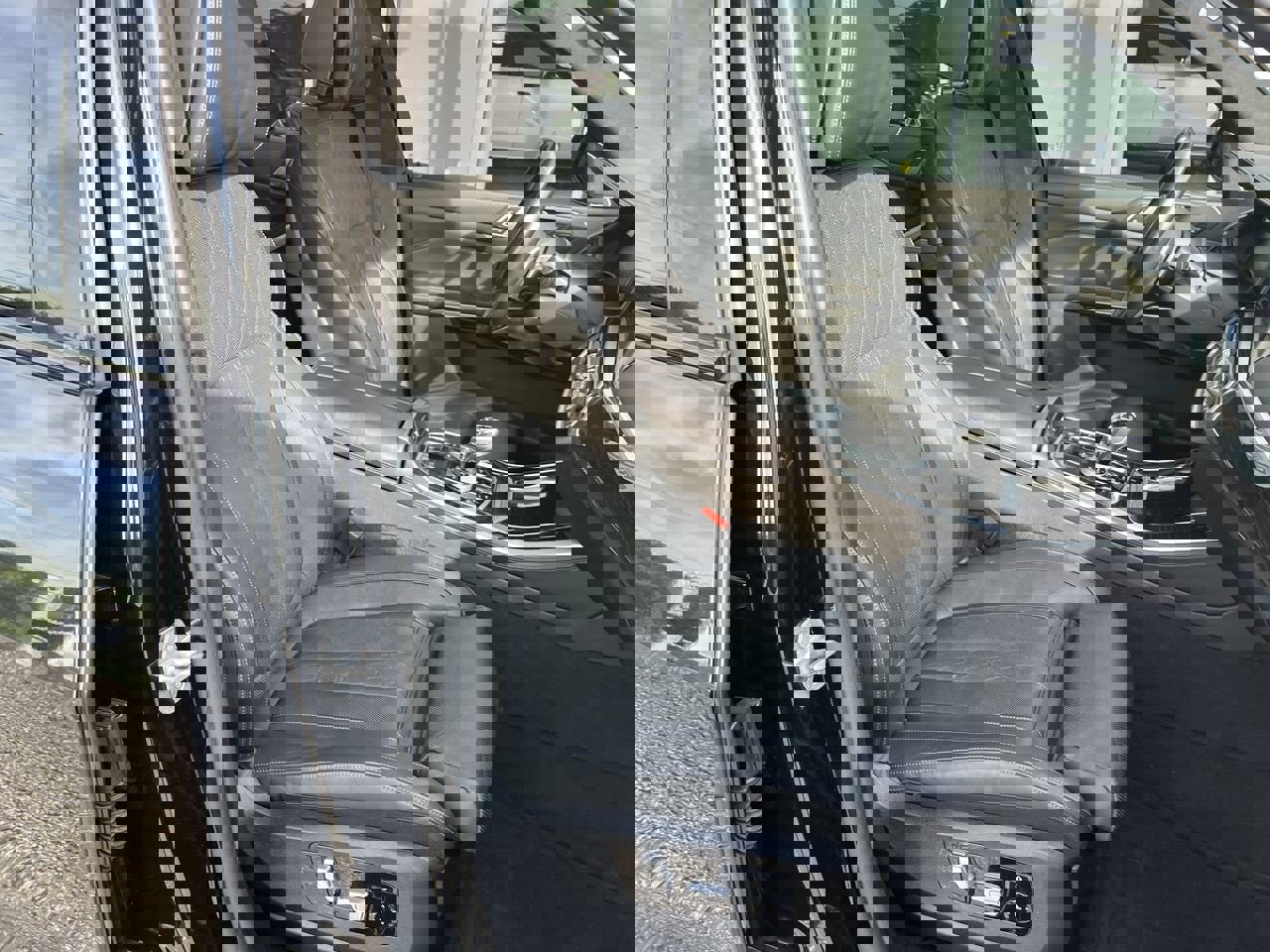 Used 2021 BMW X5 M50i w/ Executive Package image 37