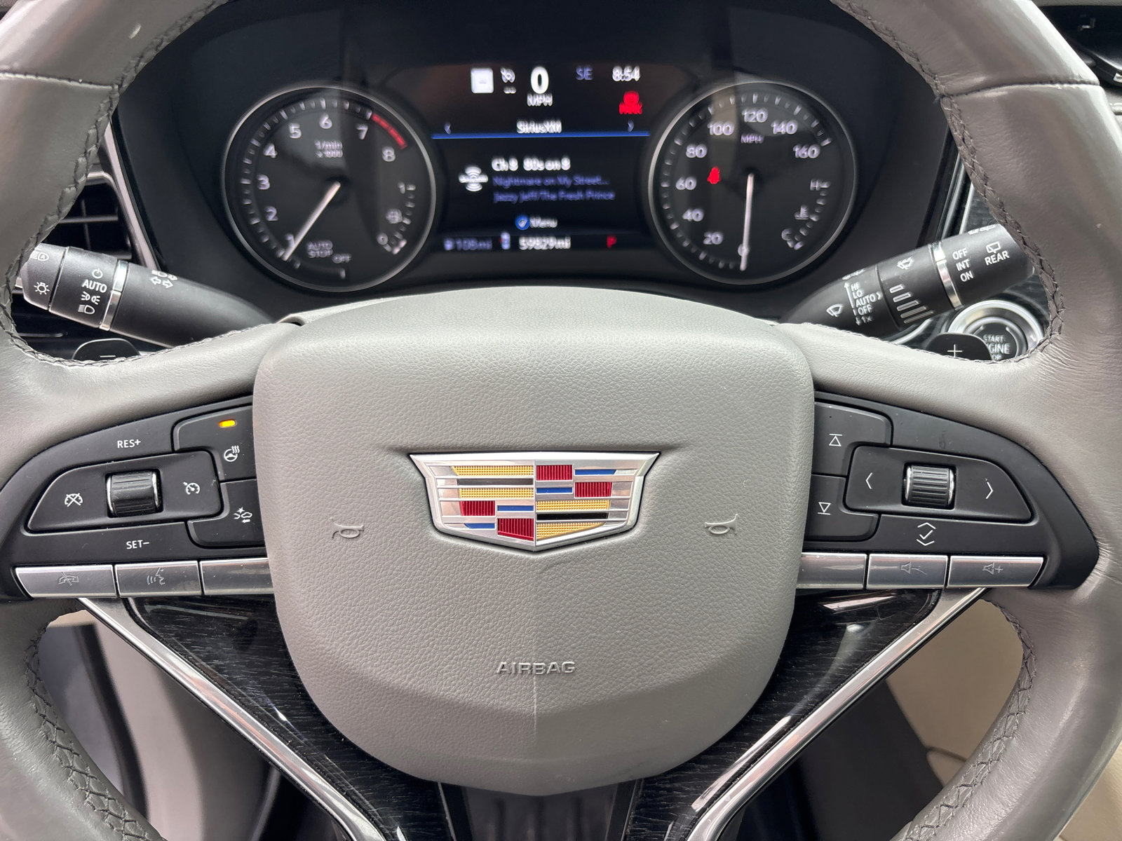Used 2020 Cadillac XT6 Premium Luxury FWD image 16
