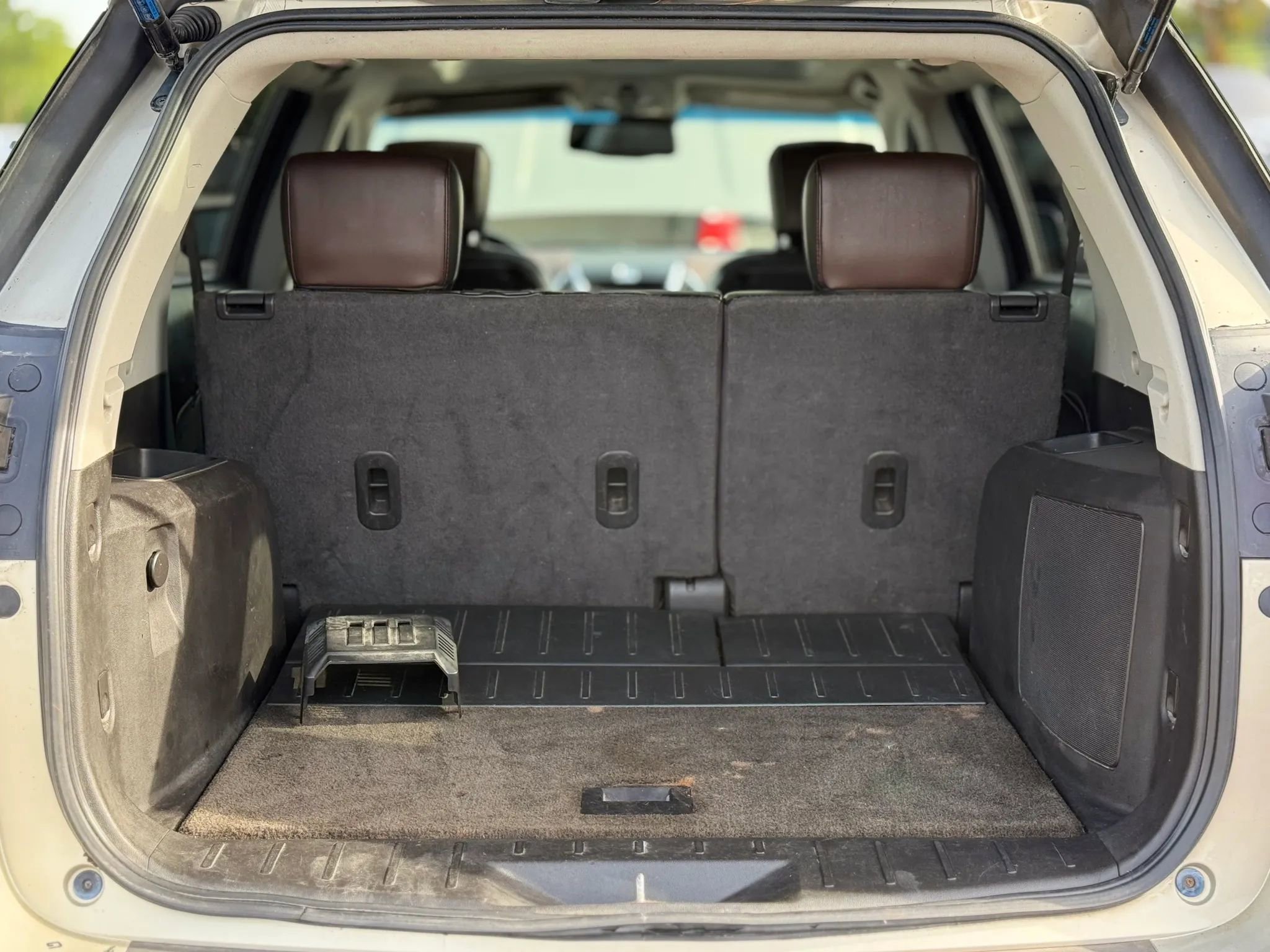 Used 2011 GMC Terrain SLT FWD image 28