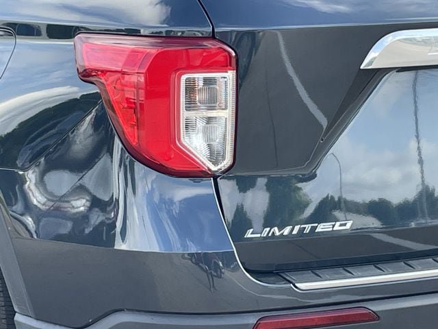 Used 2024 Ford Explorer Limited w/ Limited Technology Package RWD image 6