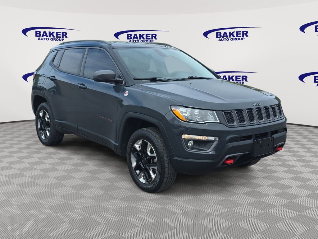 Used 2017 Jeep Compass Trailhawk w/ Cold Weather Group AWD/4WD image 3